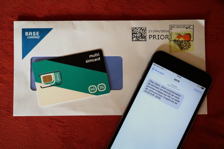 Carte sim gratuite avec 10€ GRATUIT chez Base